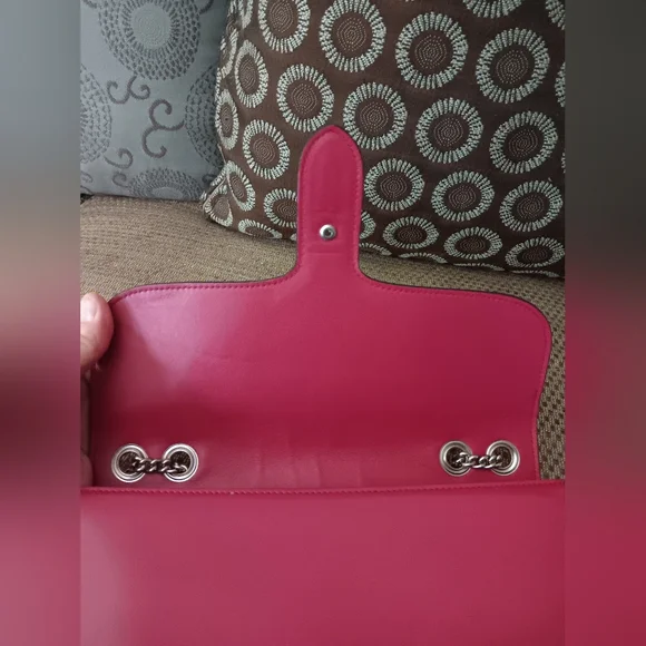 Gucci GG Rare Pink Patent Leather Chain Crossbody Bag - Picture 4 of 7